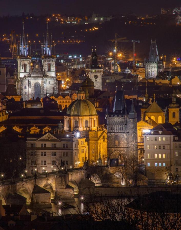Apartment Vltava Prag Eksteriør billede