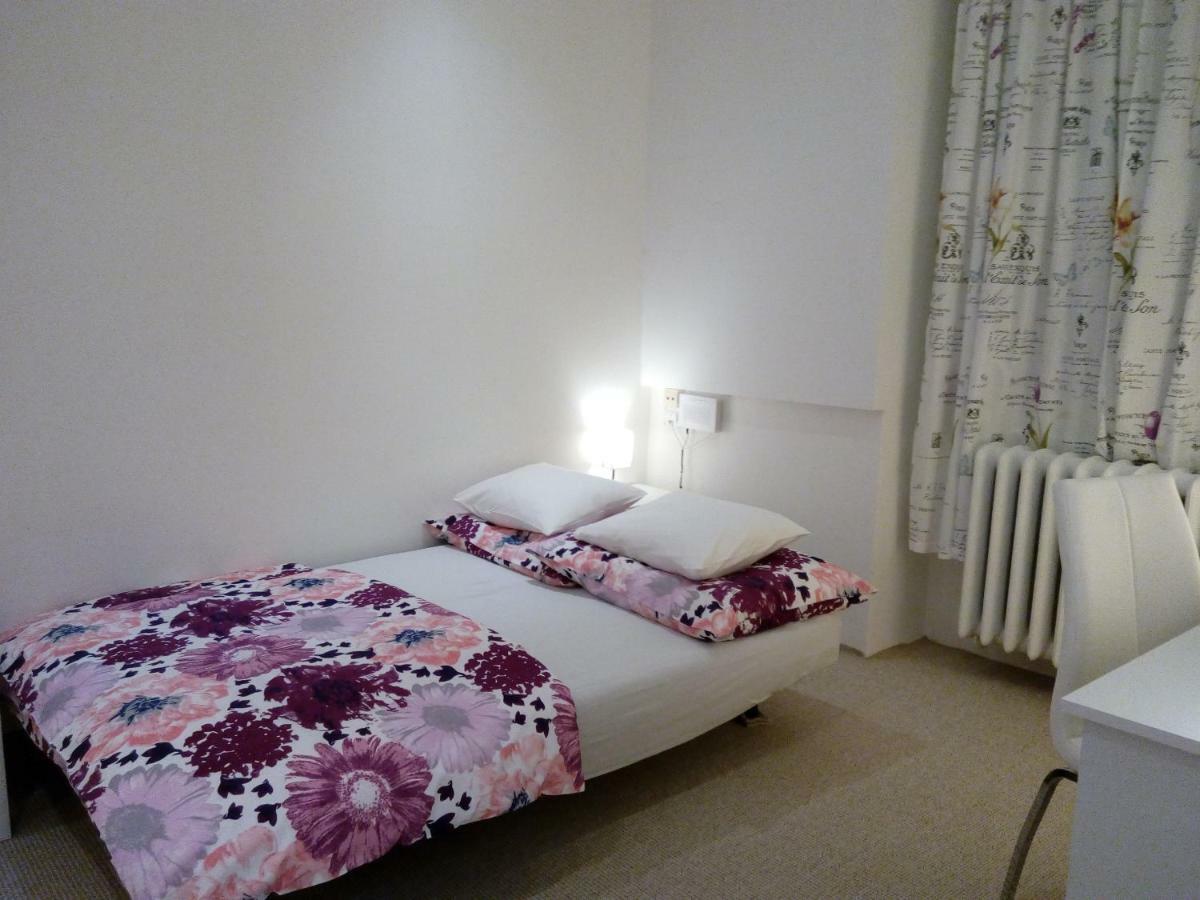 Apartment Vltava Prag Eksteriør billede